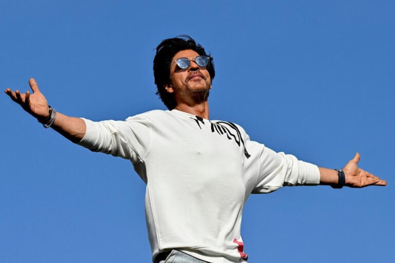 Shah Rukh Khan Claims No. 1 Celebrity Taxpayer with Rs 92 Crore!